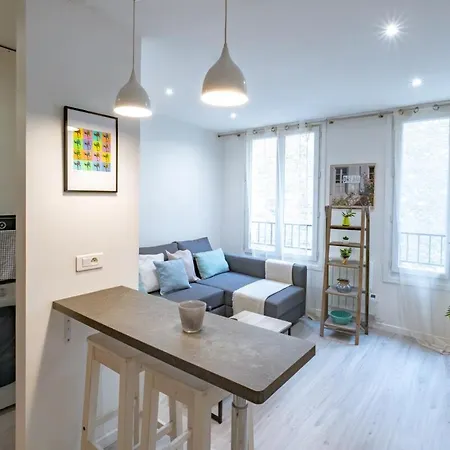 Apartment 4 Guests Aux Invalides Paris